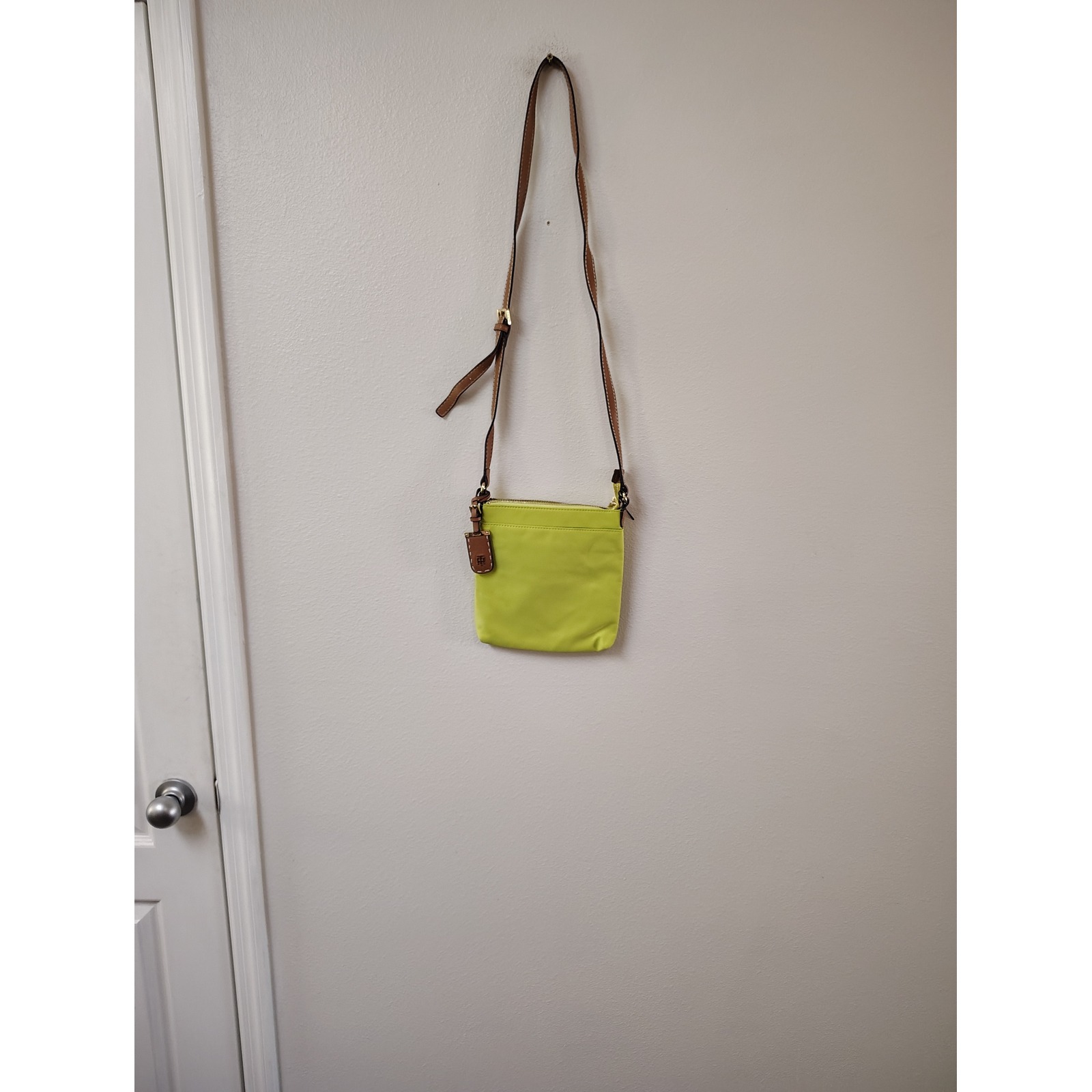 Tommy Hilfiger Lime Green Nylon Crossbody Bag Tan Trim Gold Hardware Small